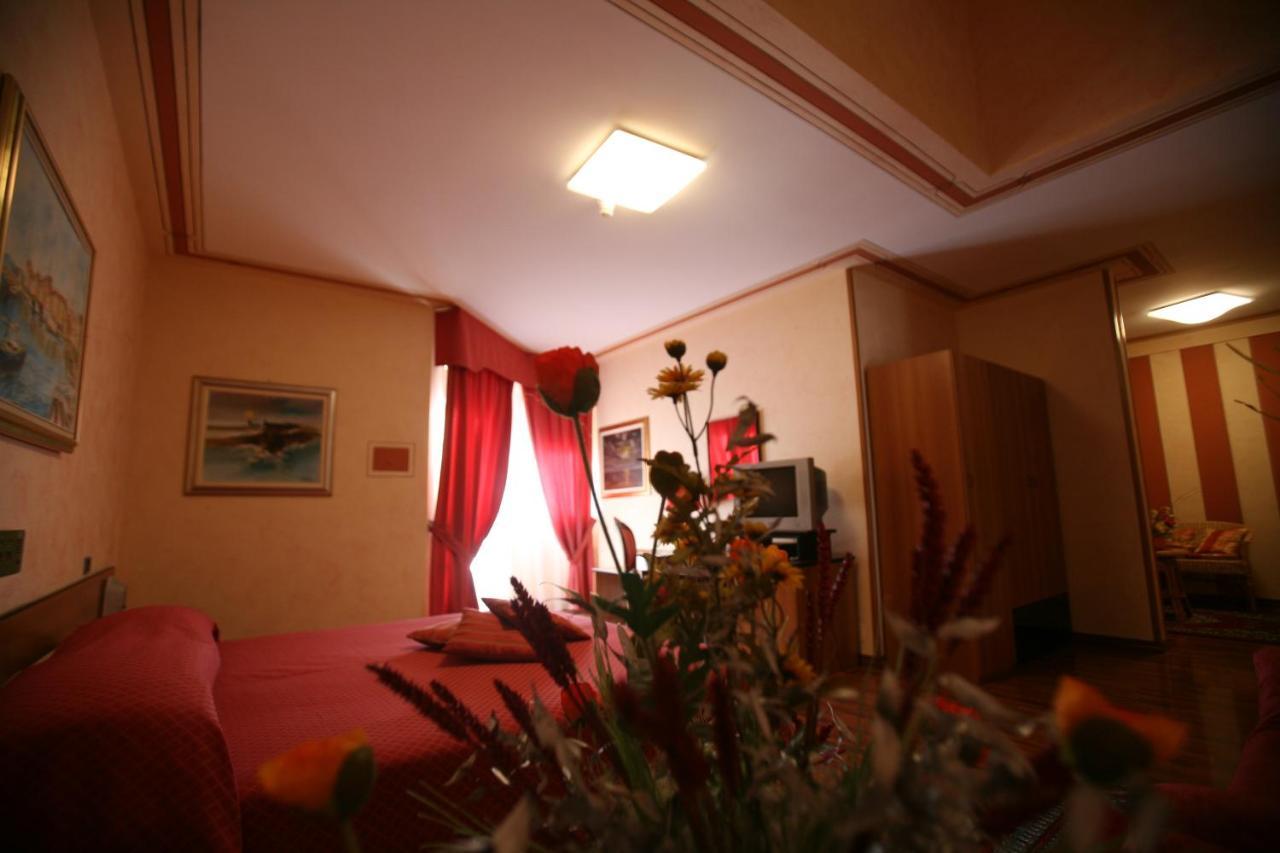 Hotel La Ruota Pianfei Exteriér fotografie